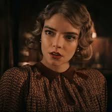 Simona Lee (tomirismelis77)