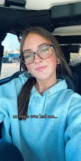 Abby Barrow's Instagram, Twitter & Facebook