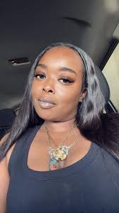 Good Evening Ladies I'm a 41 year old Looking for genuine friendship  connections. I'm a travel advisor so I love to travel!! I also enjoy  hanging out in a lounge with great