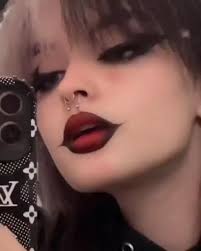 Amanda Lazarus (amandanadialazarus)