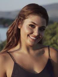 Hande erçel kimdir, hayatı ve biyografisi. Hande Ercel Actor Filmography Photos Video