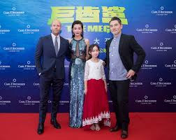 The meg film online subtitrat in romana hd. Li Bingbing Und Ihr Zeitmesser In The Meg Carl F Bucherer
