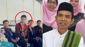 Abdul somad batubara, lc., d.e.s.a., ph.d., datuk seri ulama setia negara, atau lebih dikenal dengan ustaz abdul somad (bahasa arab: Kini Terkenal Ini 7 Potret Ustaz Abdul Somad Saat Masih Muda Netizen Mudanya Ganteng Sekali Halaman All Sriwijaya Post