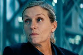 Maggie Hacker's Instagram, Twitter & Facebook