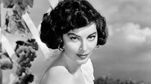 Apr 22, 2021 · actress ava gardner was a sultry beauty famous for playing femme fatale roles, and for her marriages to frank sinatra, artie shaw and mickey rooney. Ava Gardner Biografie Infos Und Bilder Kabeleins