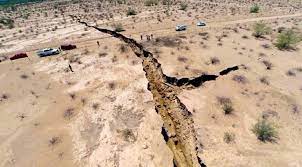African Continent Is Literally Splitting In Two Experts Say It S Creating World S Next Ocean Ocean Continents Places To Visit