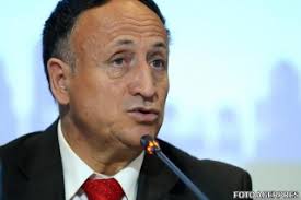 La primăria piteşti candidează la alegerile locale 2016, în ordinea de pe buletinele de vot: Arges Tudor Pendiuc Primarul Municipiului Pitesti A Contestat Rezultatul Alegerilor Hotnews Mobile