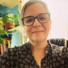 Lynn Lantz's Instagram, Twitter & Facebook