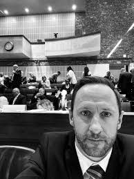 Derrick Bowles's Instagram, Twitter & Facebook