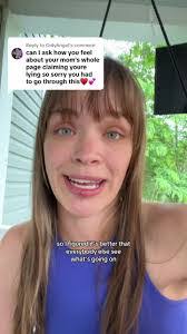 Summer Moyer's Instagram, Twitter & Facebook