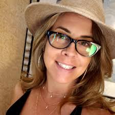 Epic Kaua'i Elopement After 10 Years of Friendship