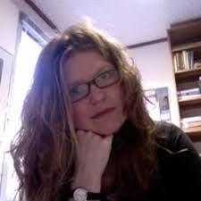 Lisa Fletcher's Instagram, Twitter & Facebook