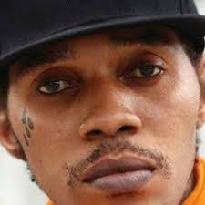 Kevin Smalling's Instagram, Twitter & Facebook