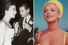 Maybe you would like to learn more about one of these? O Zaxos Xatzhfwtioy Apokalyptei Oti H Alikh Boygioyklakh H8ele Na Ton Xwrisei Apo Thn Tzenh Karezh