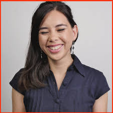 Lisa Mestre's Instagram, Twitter & Facebook