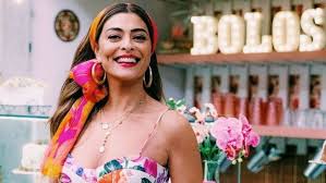 Paes, colorama's ve hope's gibi birçok ticari kampanyada rol aldı. Biografia De Juliana Paes Ebiografia