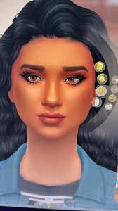 Anyone else’s CC eyelashes going