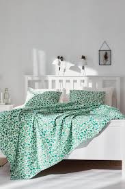 Ikea hemnes bett weiß ikea malfors matratze ausziehbar 3 schubladen verkauft eur 30 50 5 gebote ebay käuferschutz verkäufer. Hemnes Bettgestell Weiss Gebeizt Ikea Deutschland Small Bedroom Furniture Home