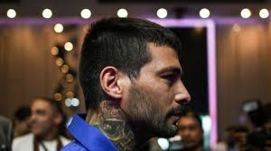 Esperando la pelea en Kuala Lumpur