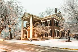 Find one that's right for your home at a dahlonega, ga area christmas tree farm. Christmas In Dahlonega Forrest Hills Resort