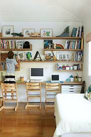 Schreibtisch Selber Bauen Ideen Viele Regale Aus Holz Jpeg 600 900 Pixel Schreibtisch Selber Bauen Haus Deko Wohnzimmer Regal