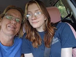 Katelyn Bollinger's Instagram, Twitter & Facebook