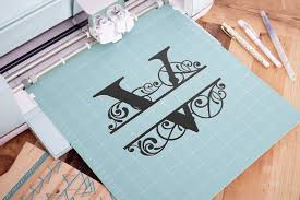 Letter V Split Monogram Svg Split Monogram Svg Letter V Cricu By Tlsdigitaldesigns Thehungryjpeg Com