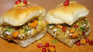 Samosa dabeli is a popular street food of the city of rajkot, gujarat. Dabeli Recipe Indian Street Food Recipes Kacchi Dabeli Recipe Kanak S Kitchen Youtube
