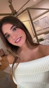 Maria Otten's Instagram, Twitter & Facebook