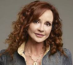 I can't believe this she was a great actress I loved her Bobby Spencer Roll  she played Carly Spencer's mom, & Luke Spencer's baby sister,