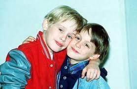 Macaulay Culkin And Kieran Culkin Home Alone Playing Cousin Kieran Culkin Celebrity Siblings Macaulay Culkin