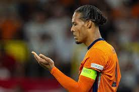 Virgil van Dijk cho biết anh đang cân nhắc tương lai ở câu lạc bộ và quốc tế sau "một năm rất, rất, rất dài"