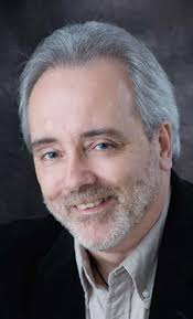 Lawrence Honra a sus Héroes