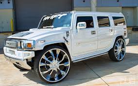 Dikutip dari situs resmi mrt jakarta pada laman jakartamrt.co.id, senin (19/2/2018), tampilan depan kereta mrt tersebut tampil modern dengan dominasi warna biru yang menyelimuti sebagian besar. Pin On Cars