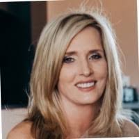 Angie Baird's Instagram, Twitter & Facebook