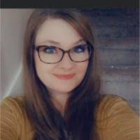 Deanna Mckee's Instagram, Twitter & Facebook