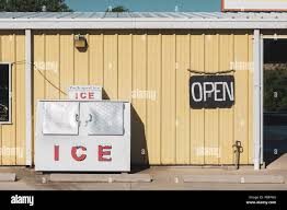 Ice machine store hi-res stock ...