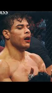 Paulo Costa Salute