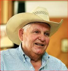 Lifelong Western showman takes exotic animal entertainment nationwide