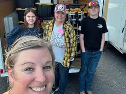 It's a holiday hang out in Oakdale! Sat Dec 14