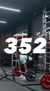 if deadlifts can look like this every time I’d greatly appreciate it  😗😗😗😗😗😗 conventional is king. 😈, Coach: @tylerluangraj.fst