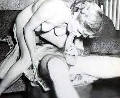 Vintage Cum Swallowing Pics: Free Classic Nudes — Vintage Cuties