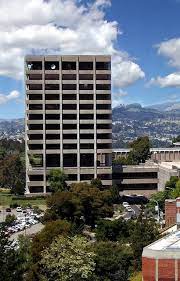 Warren Hall Scientists Will Use The Implosion Of Cal State East Bay Hayward Campus S 13 Story High California State California Baptist University East Bay