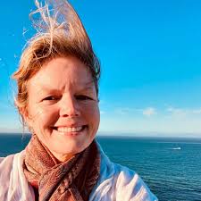 This is how I do my hair now. #badhairdontcare #mediterraneanvibes  #welcometotangier #tangiermorocco