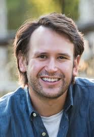 Mike Shore's Instagram, Twitter & Facebook