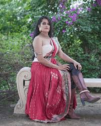 Top 10 hottest first ladies in the history of america | most beautiful lady in usa. 10 Most Beautiful Indian Singers Fakoa