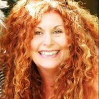 Claire Mcclellan's Instagram, Twitter & Facebook