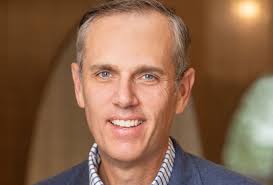 Rice names longtime leader, alumnus John Lawrence chief investment officer 