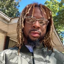 Jay Simonsen's Instagram, Twitter & Facebook