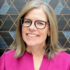 Karen Raftery's Instagram, Twitter & Facebook